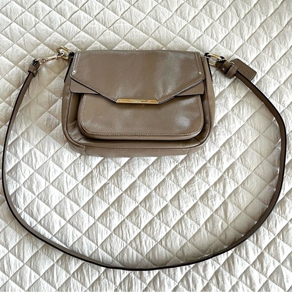 Coach Taylor Mini Crossbody - Picture 2 of 12